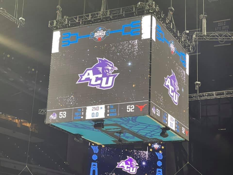 The scoreboard after 14-seed Abilene Christian University beat the 3-seed Texas Longhorns, 53-52.