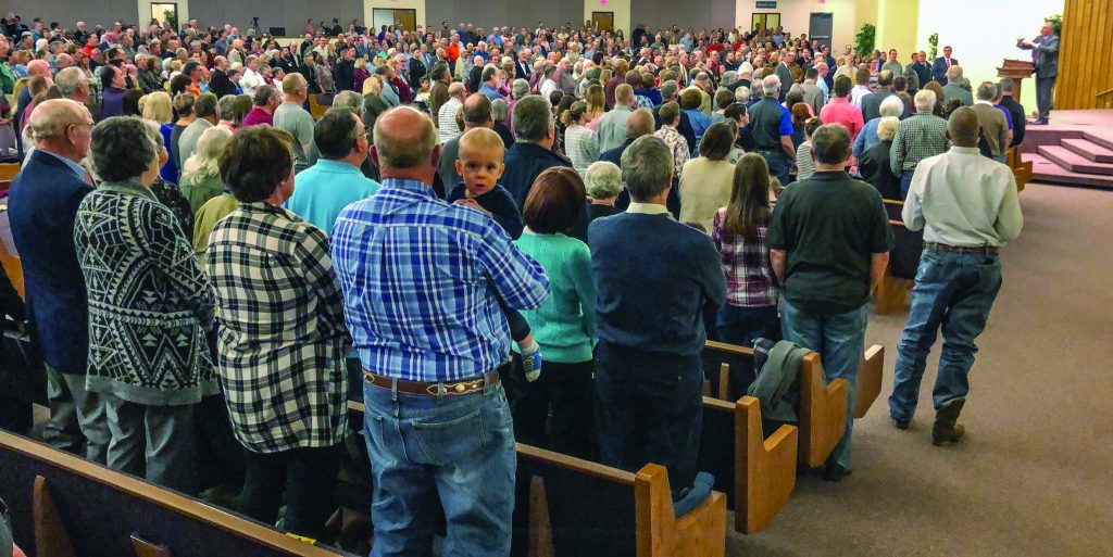 Myron Bruce leads nearly 1,100 voices in worship during the opening night of Affirming the Faith, an annual seminar hosted by the North MacArthur Church of Christ in Oklahoma City. Participants from across the U.S. joined visitors from countries including Australia at the seminar, which had as its theme “Reaching Higher: The Sermon on the Mount.”